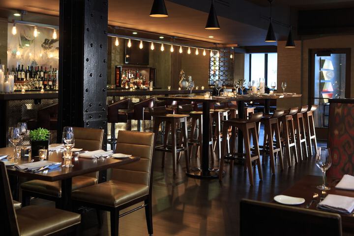 Dining 74 of 101