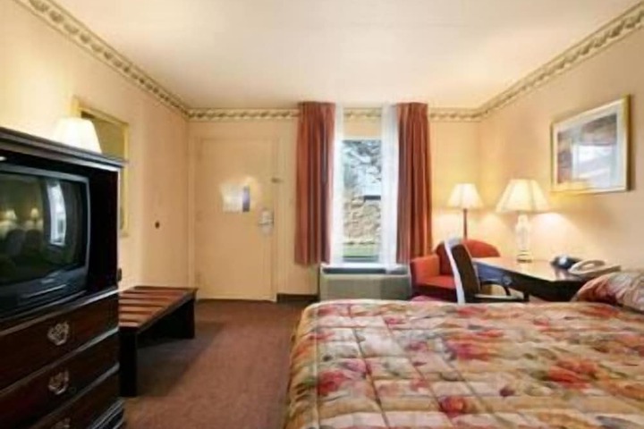 Room 22 of 46