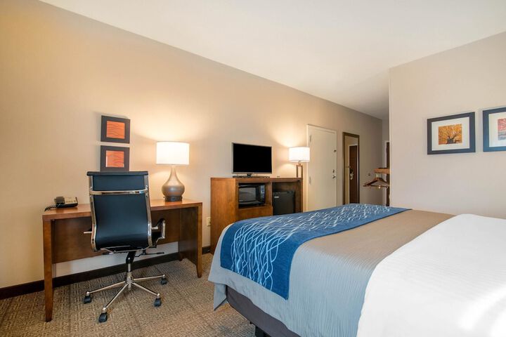 Room 15 of 37