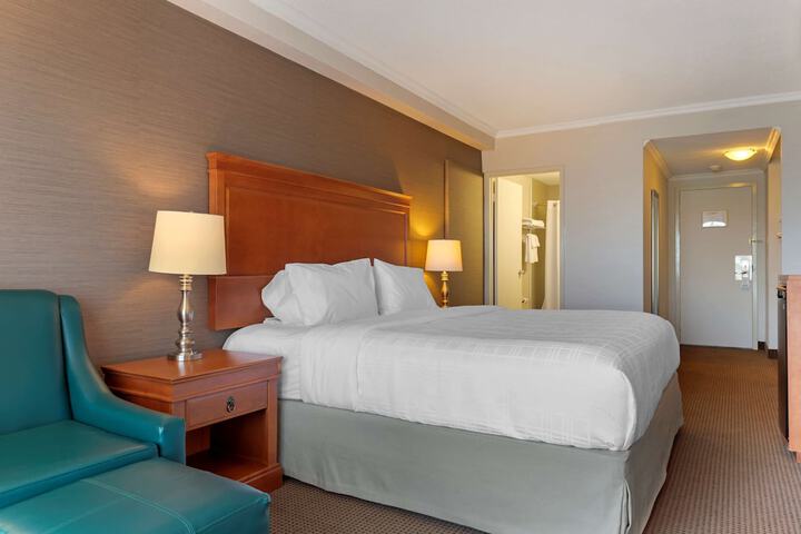 Room 20 of 64