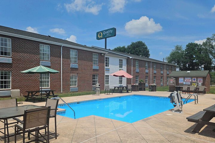 Quality Inn Dublin I-81