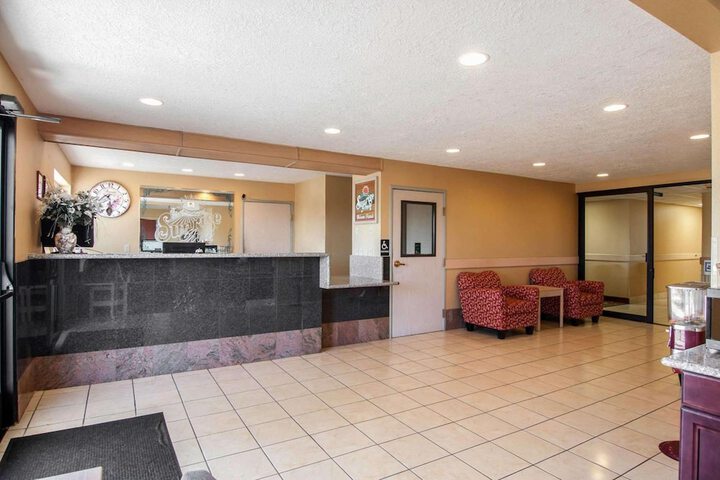 Hotel Interior 11 of 41