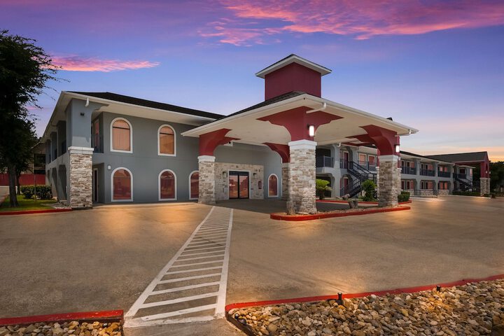 Hotel 2 of 28