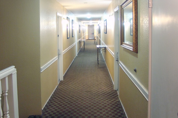 Ballroom/Hall 37 of 40