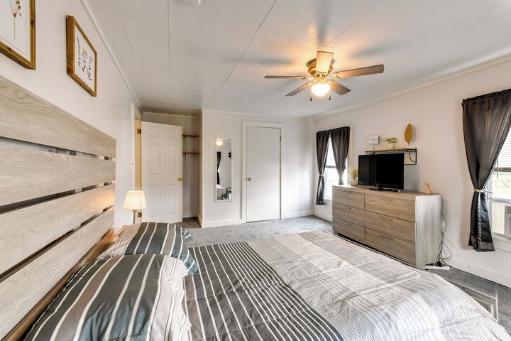 Steps to Crystal Lake: Spacious Retreat w / Views
