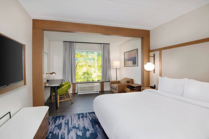 Room 14 of 27