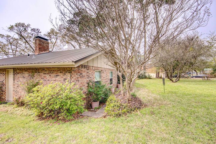 Mineola Lake House w / Dock & Fire Pit!