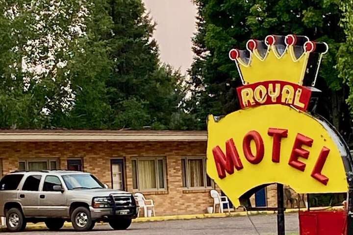 Royal Motel