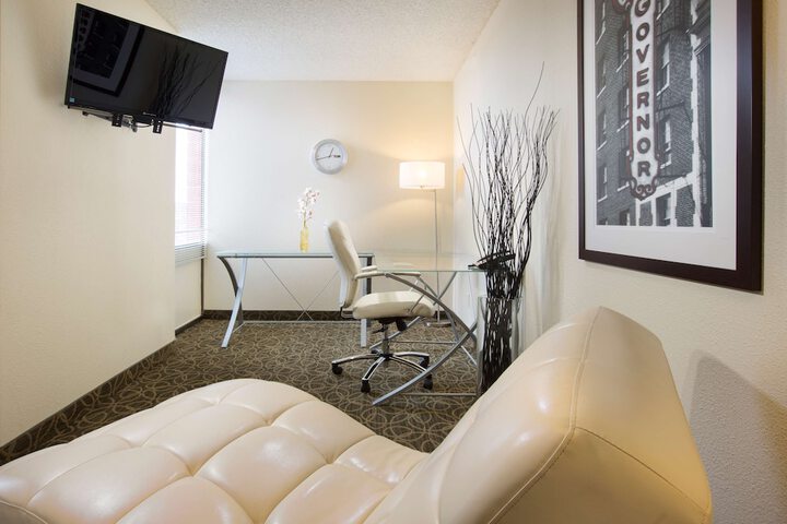 Room 31 of 64