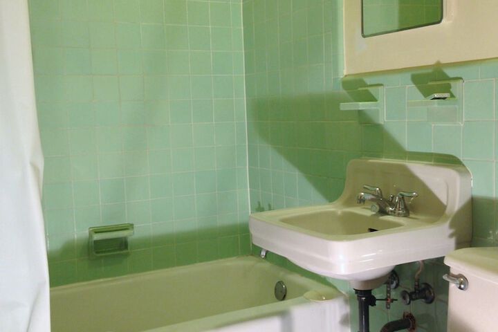 Room 15 of 19