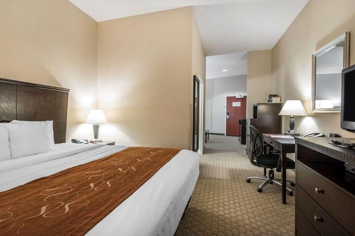 Room 9 of 34