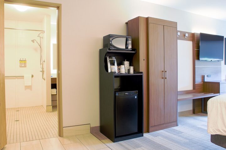 Holiday Inn Express & Suites Danville by IHG