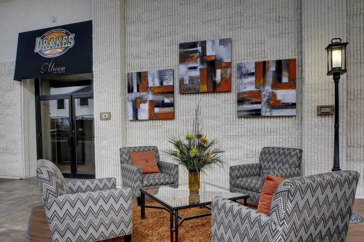 Hotel Interior 9 of 47