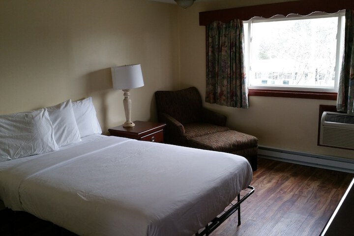Room 18 of 24