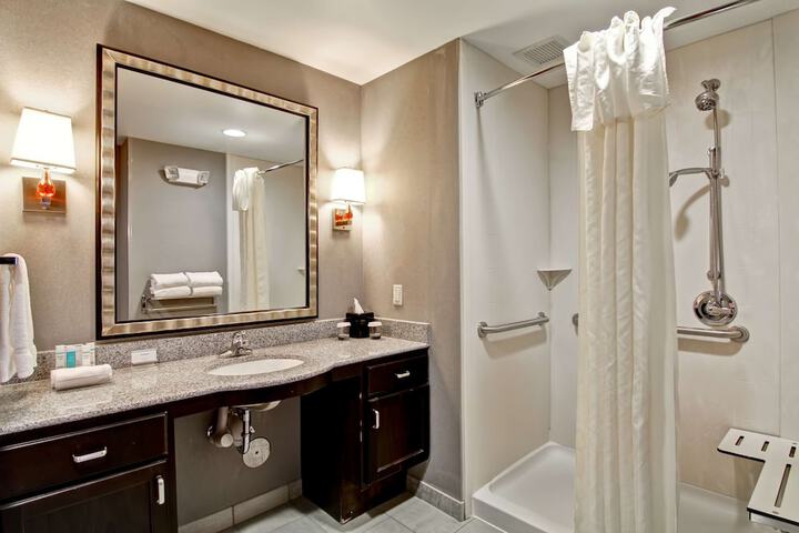 Room 16 of 42