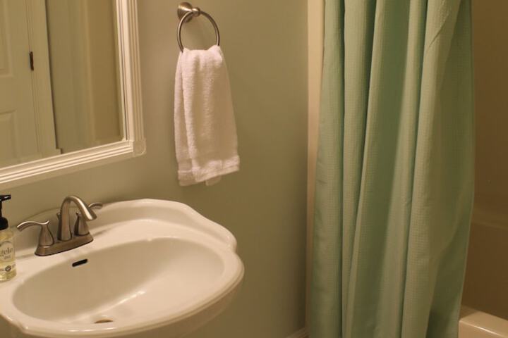 Room 30 of 53