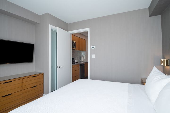 Room 34 of 67