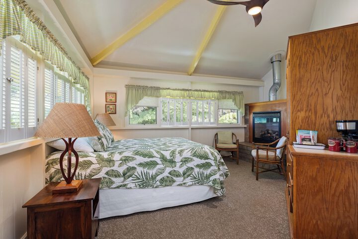 Kilauea Lodge and Restaurant