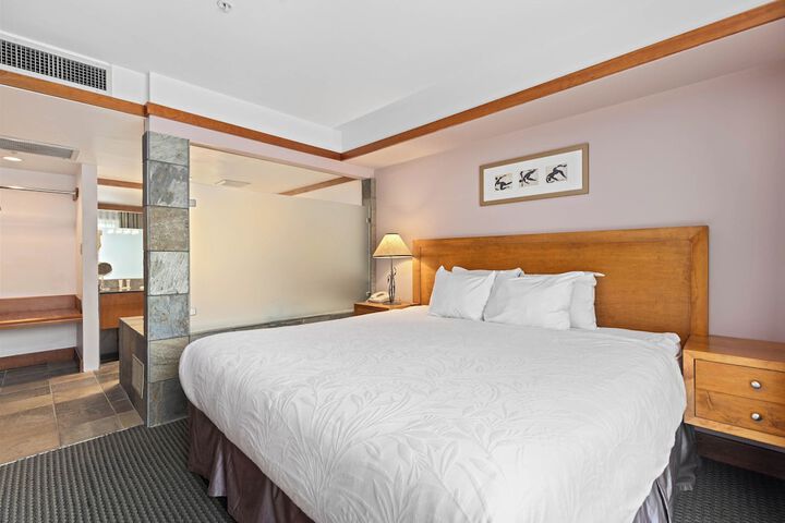 Room 141 of 330