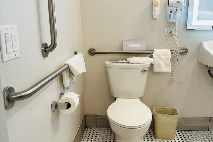 Comfort Inn & Suites Mundelein-Vernon Hills