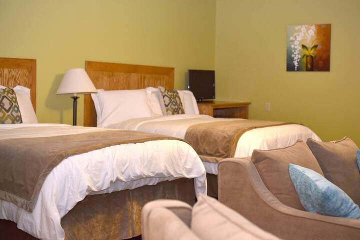 Room 4 of 15