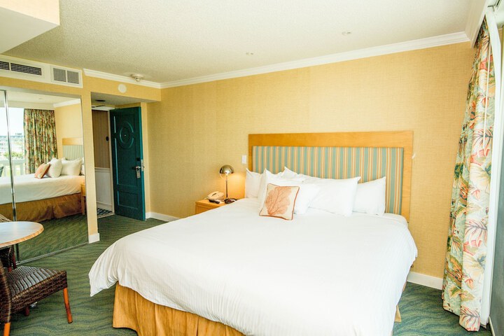 Room 21 of 41