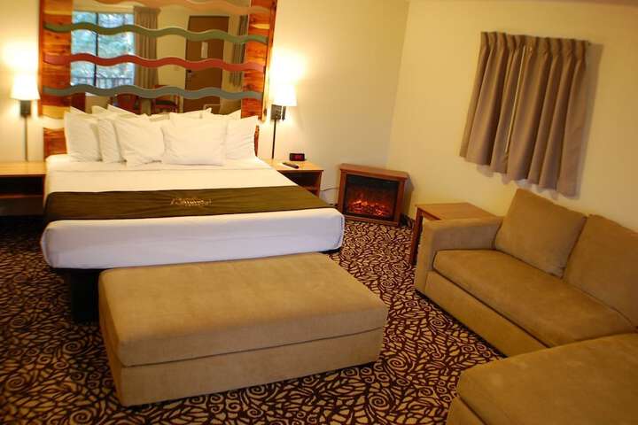 Room 28 of 33