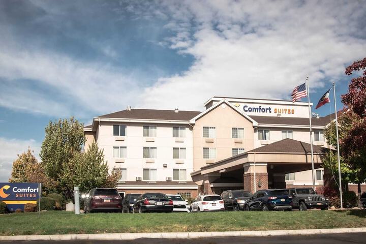 Hotel 4 of 33