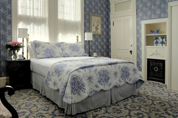 Room 48 of 65