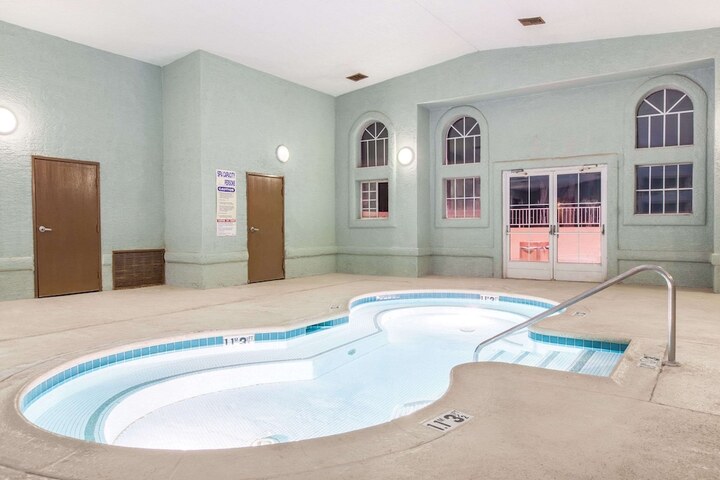 Pool 3 of 29