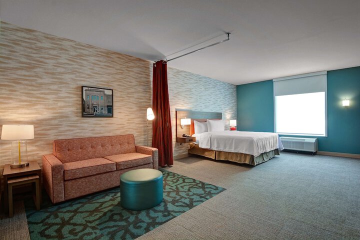 Room 34 of 48