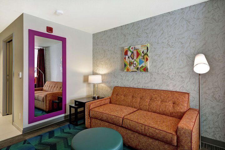 Room 21 of 45