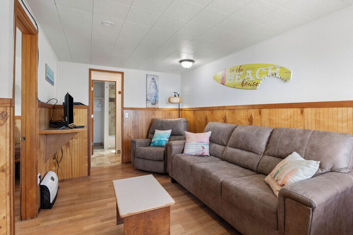 Oceanside Ocean Front Cabins