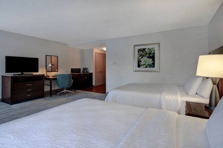 Room 25 of 49