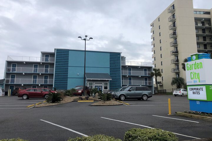 Garden City Inn
