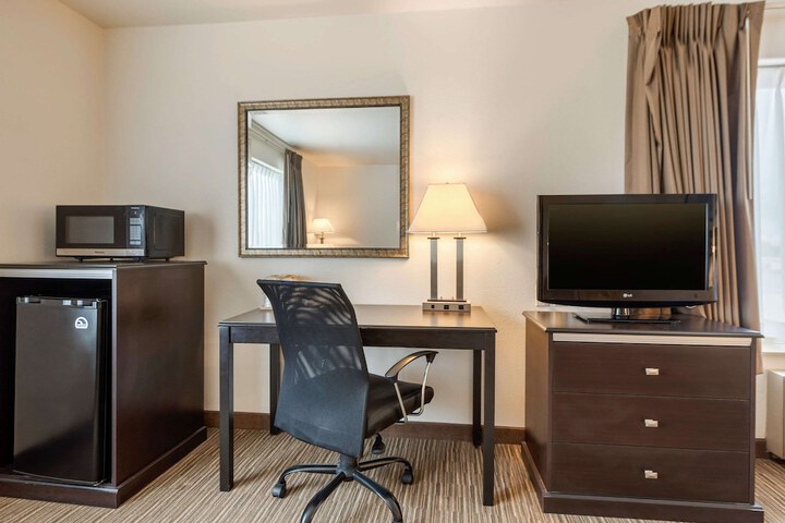 Room 21 of 46