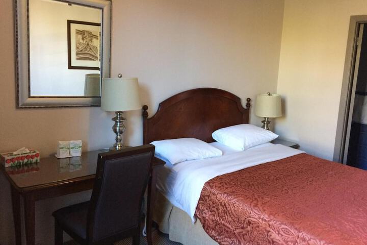 Room 20 of 39