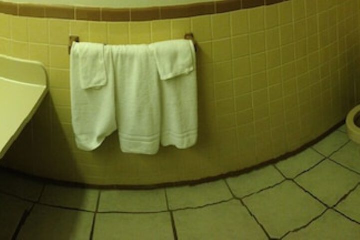 Room 6 of 20