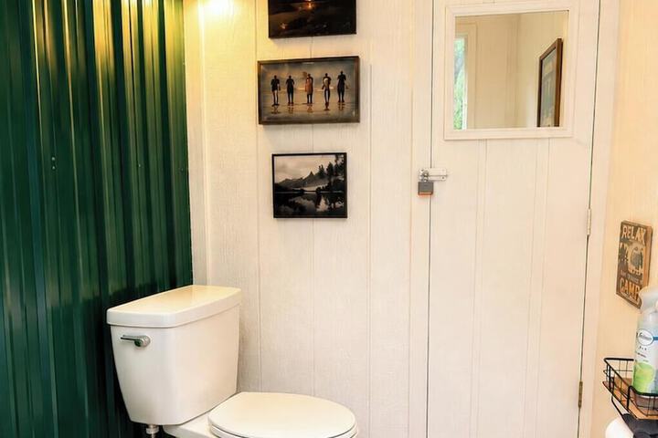 Nauti Otter Inn and Yurt Village