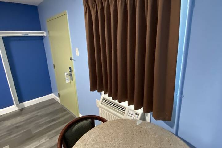 Room 85 of 95