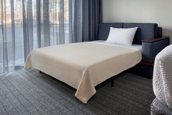 Courtyard by Marriott Silver Spring North / White Oak