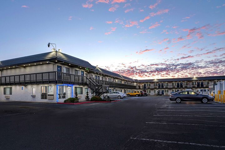 Hotel 3 of 32