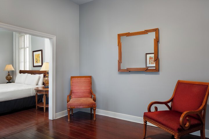 Room 15 of 28