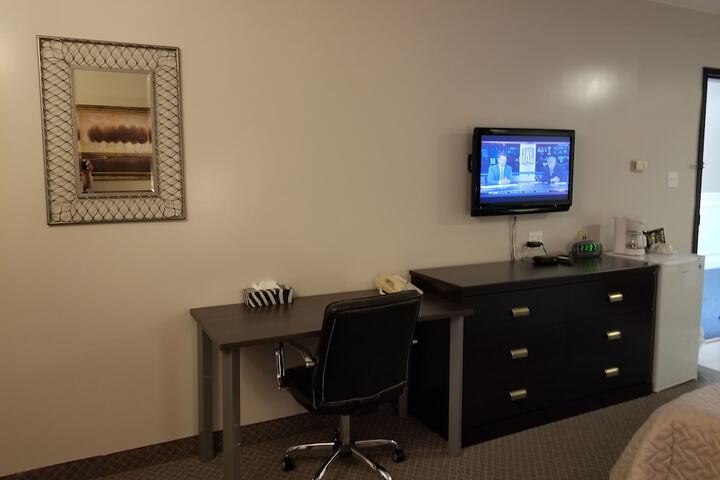 Room 35 of 82