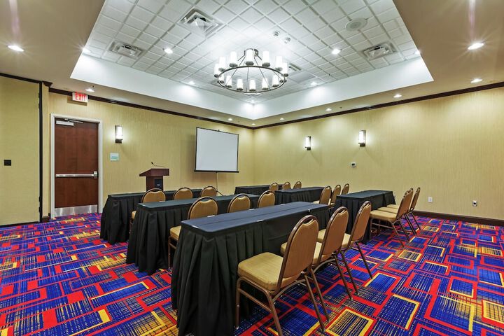 Clarion Hotel The Colony - Plano West