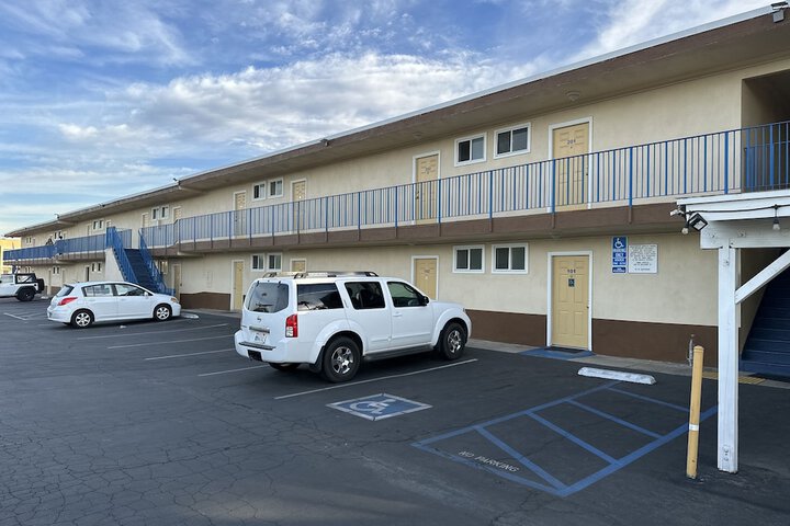 Hotel 7 of 28