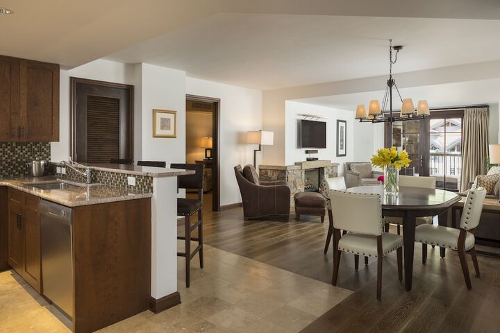 Madeline Hotel & Residences Auberge Collection