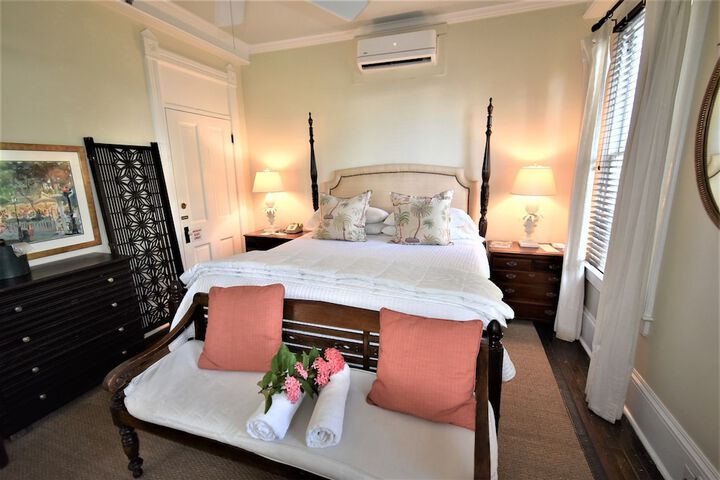 Room 201 of 259