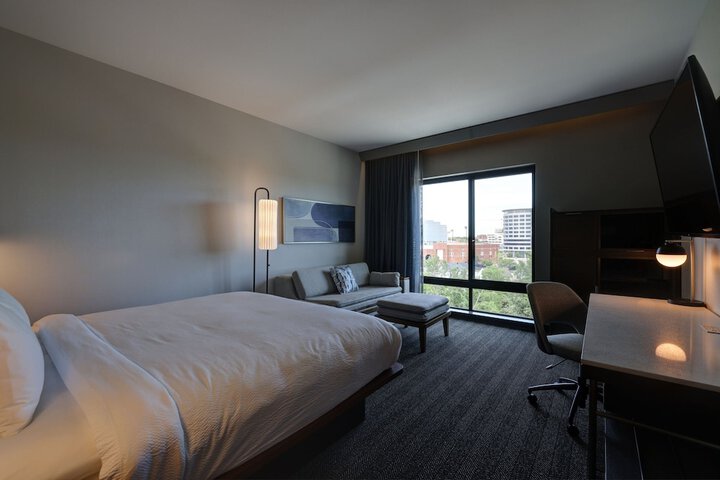 Courtyard by Marriott Iowa City University Heights