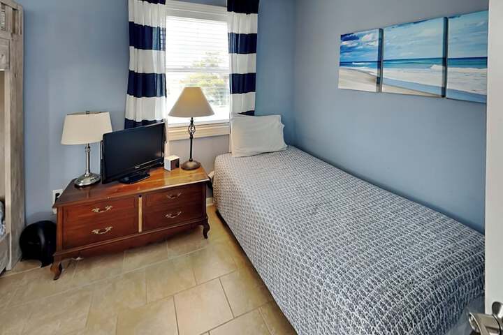 Tournesol by Topsail Realty